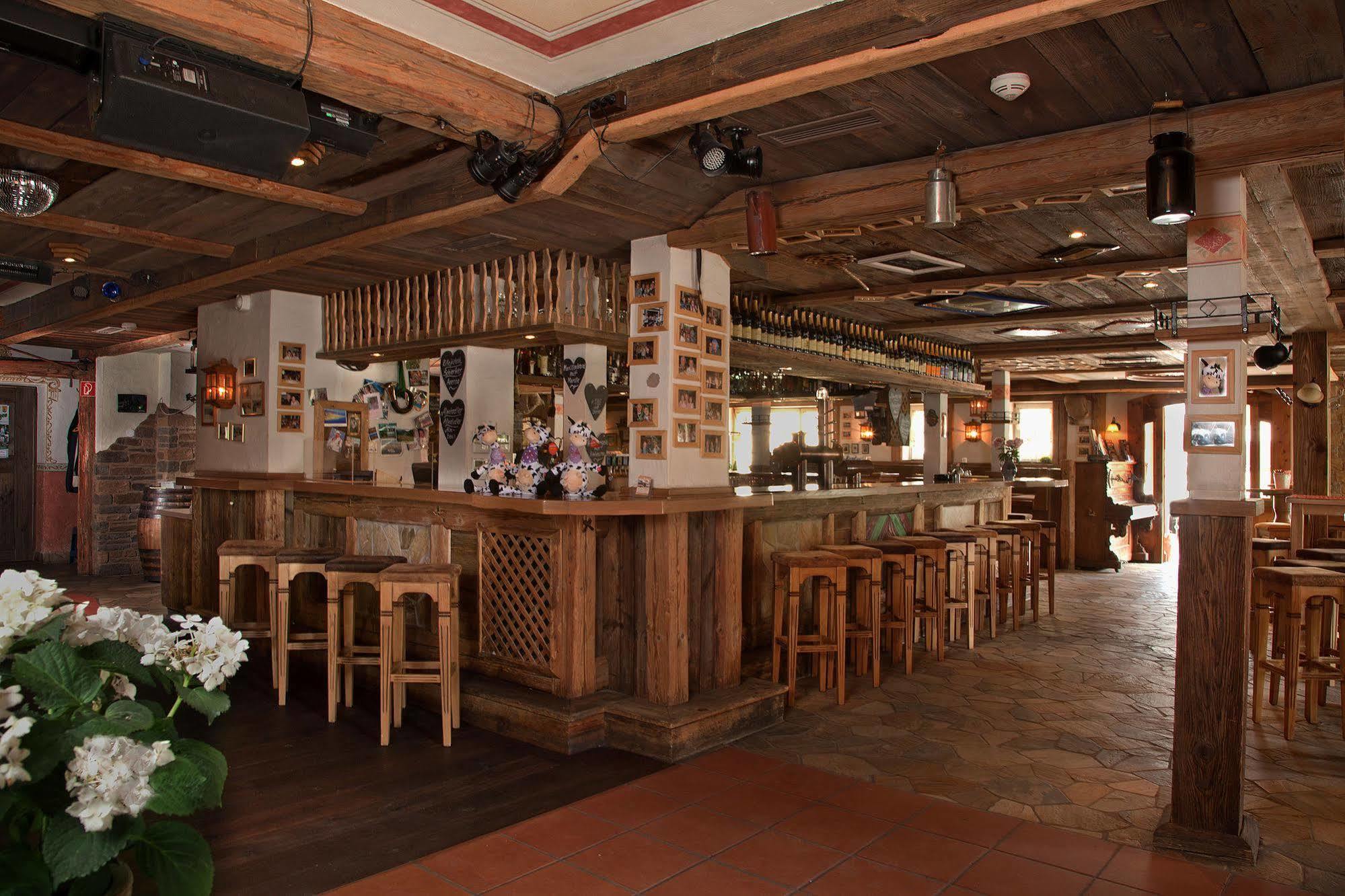Hotel Dorf Alm Willingen Exterior foto