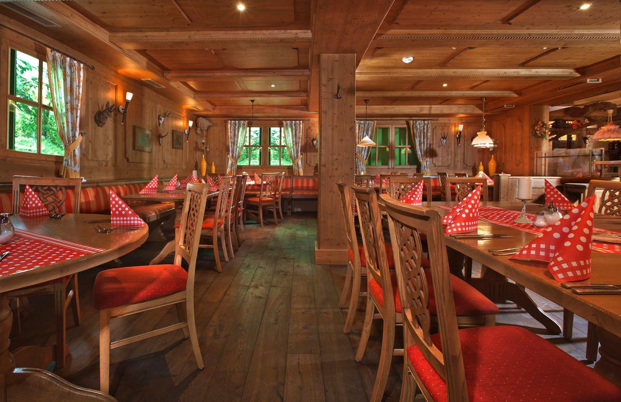 Hotel Dorf Alm Willingen Exterior foto
